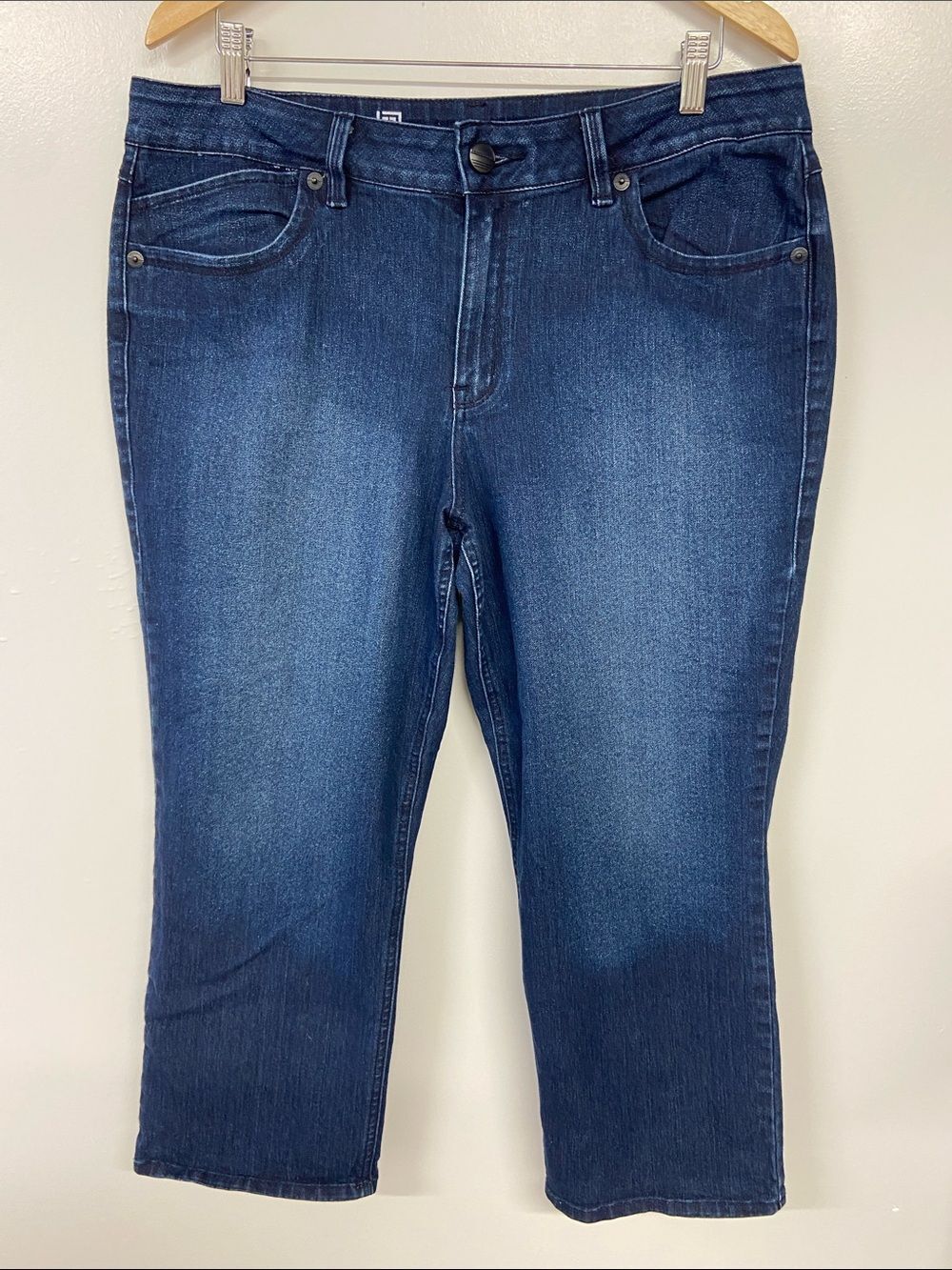 Liz Claiborne Comfort Stretch Crop Jeans Size 14